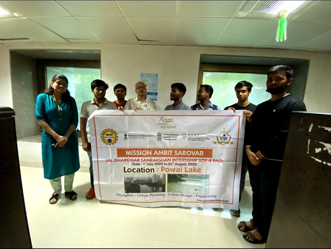 JollyLochan's tweet photo. Presented our work to our ULB OFFICER Mr.Anil. He appreciated the work and guided for extension of the work done. Thanku sir.#MissionAmritSarovar https://t.co/HsHmmBOrn1
