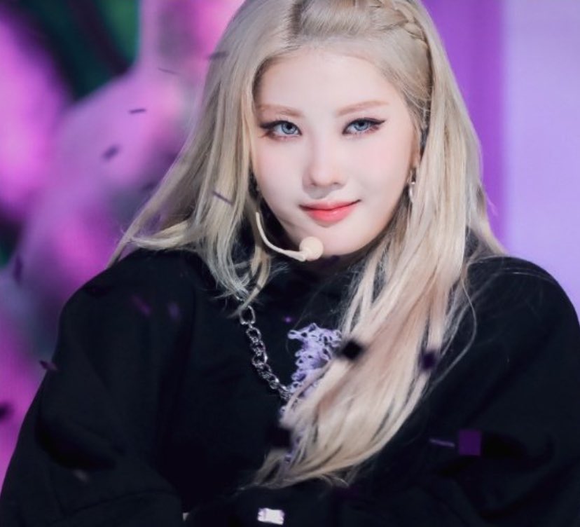 chaeinyonggg's tweet image. stop.