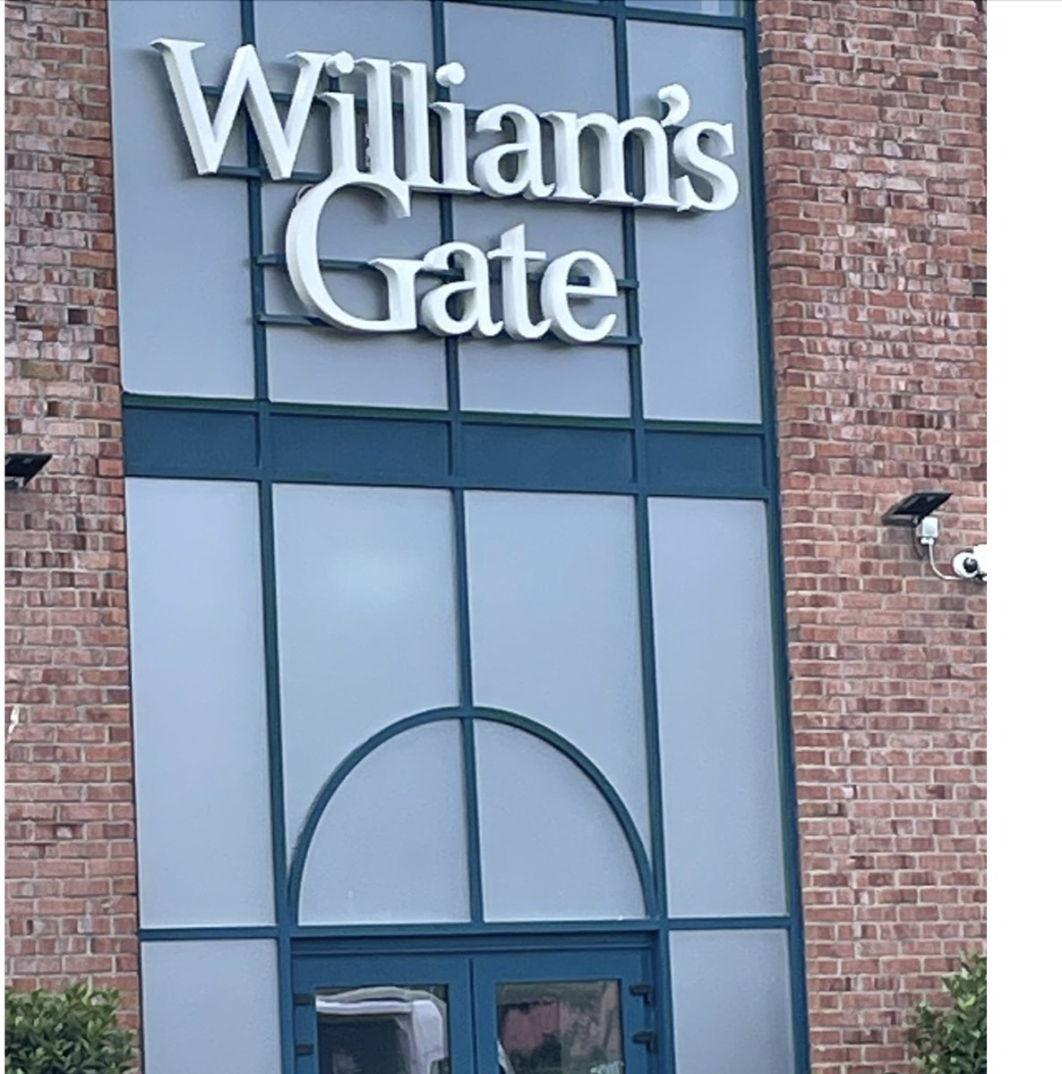Williams Gate tweet media