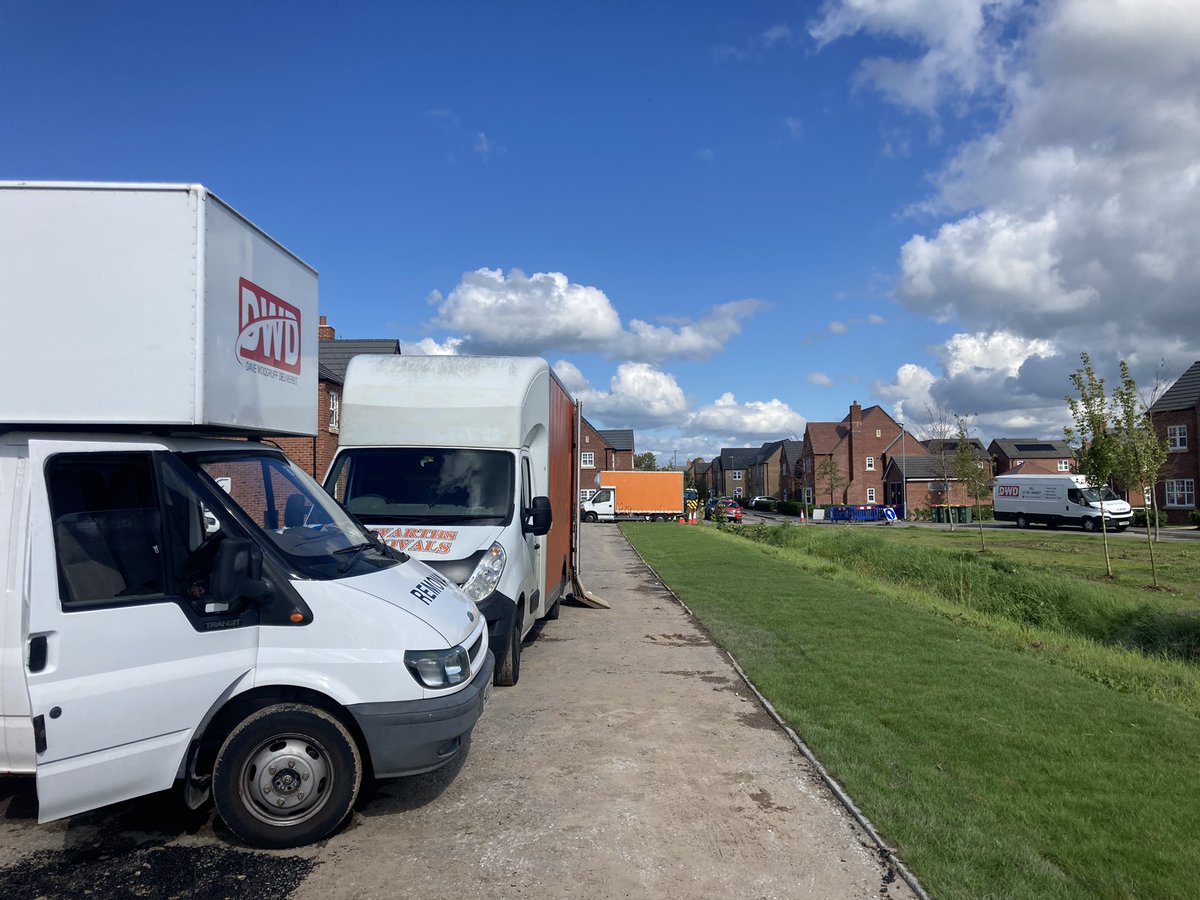 DWDDaveWoodruf1's tweet photo. Busy on Cottam today for Moving ๐ฆ๐
#movinginday #removals https://t.co/Lt9teBQpGm