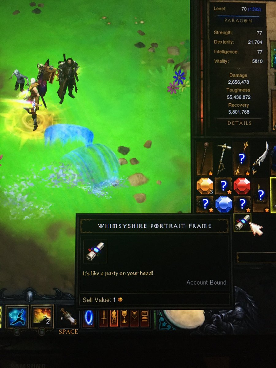 efeertugrul_'s tweet photo. I have just found "whimsyshire portrait" today and guess what "evil oliver" and "sir william" spawned at the same time! So if i were quit when i saw "evil oliver" spawned i would've never found that rare portrait @Diablo #diablo3 look at the photos i took: https://t.co/F4oxLqaEaG