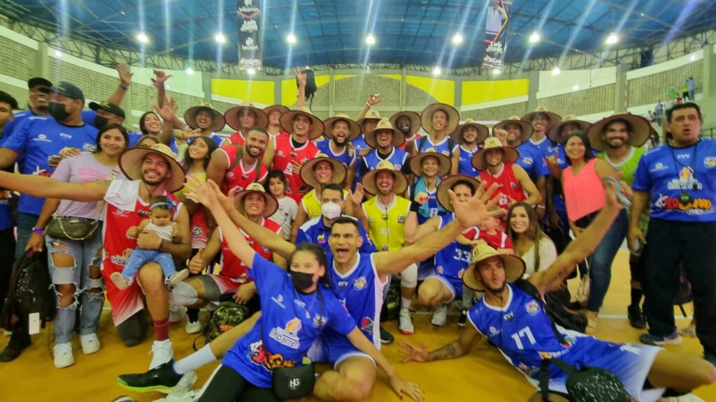 SoyNuevaPrensa's tweet image. #Ultravolley fue todo un #Exitazo en el estado Lara - is.gd/wOE4DC

#SoyNuevaPrensa #EstadoLara #HarryGómez #Iribarren #Deportes