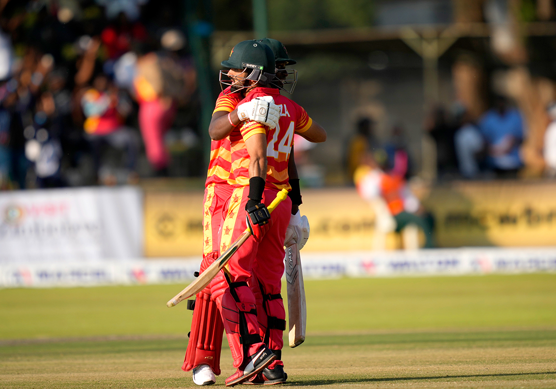 🇿🇼 take a 1⃣-0⃣ series lead 👏

We beat <a href="/BCBtigers/">Bangladesh Cricket</a> by 5 wickets in the first ODI!

#ZIMvBAN | #WaltonODISeries | #VisitZimbabwe