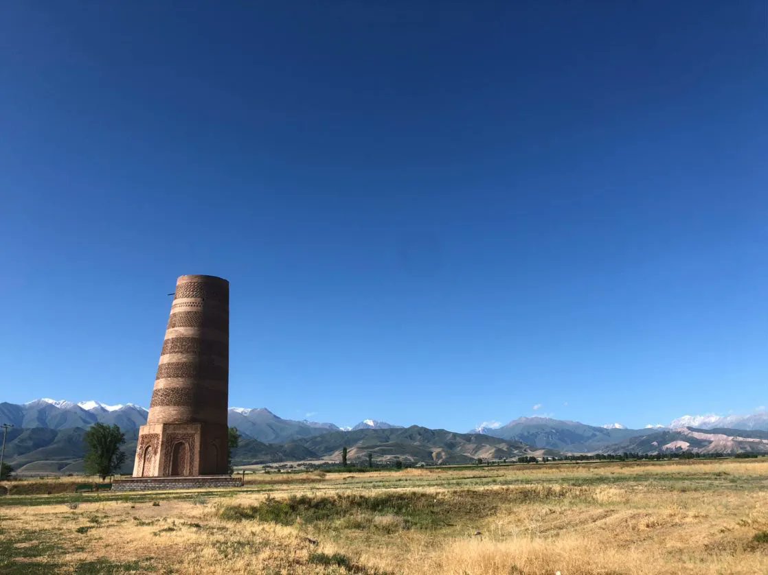 CLSscholarship's tweet photo. #CLSRussian students attempt to form a tower during a visit to Burana tower in Kyrgyzstan. Built in the 11th century, Burana tower is one of the oldest architectural constructions in Central Asia. 📸: Abigail Homer & Kolter Stevenson 😱 @ECAatState #ExchangeOurWorld #CLS222 https://t.co/1RlLCDwc1q