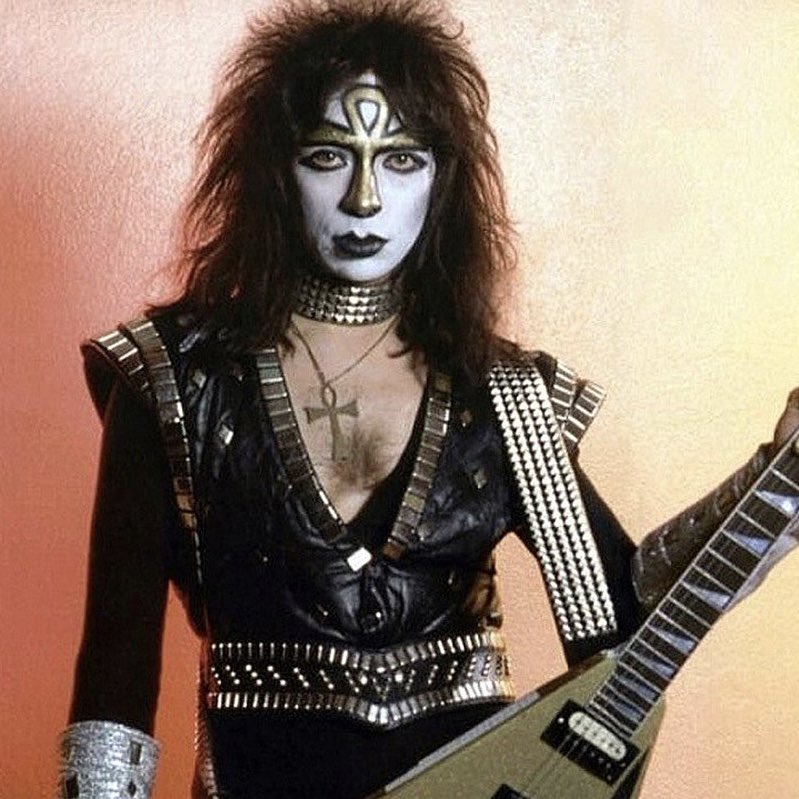 Happy Birthday Vinnie Vincent 8月6日は、元KISS、Vinnie Vincent 
