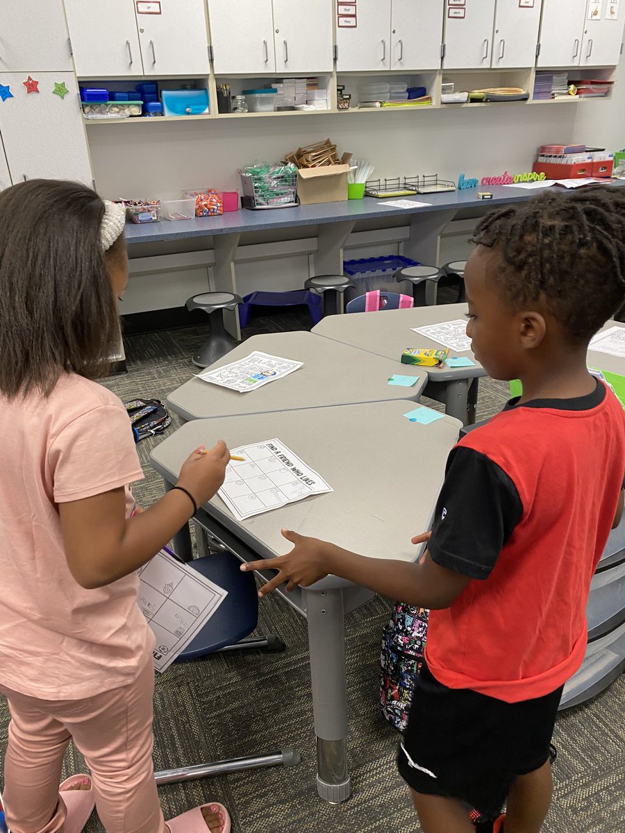 MrsJessCosman's tweet photo. First graders are getting to know each other by finding friends who like different things. #ICallthetime #onlyatIC #IC2223 https://t.co/PoQI14yT7j