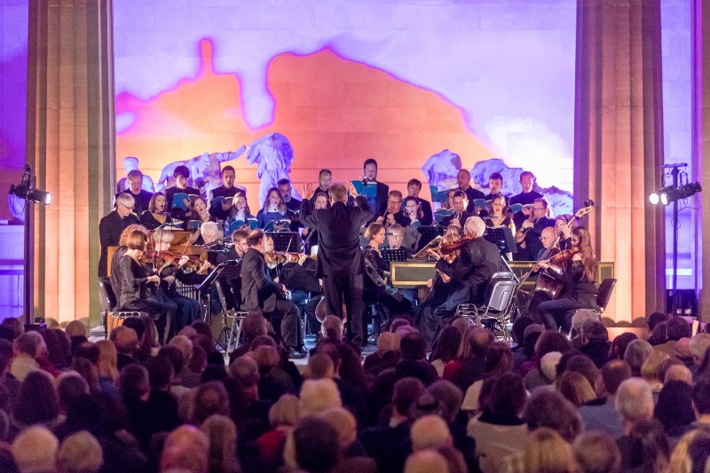 TenebraeChoir's tweet photo. It's another #ThrowbackThursday 

Looking back to November 2017. We were joined by @AAMorchestra in the Parthenon Gallery @britishmuseum for a performance of Bach's B Minor Mass. An unforgettable experience for all present.
📸Benedict Johnson 
🙏Trustees of The British Museum https://t.co/wEZXTtVSCH