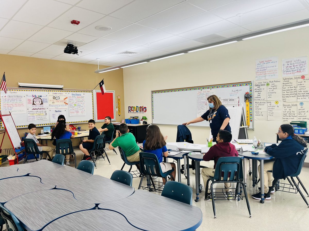 Happy Friday from Del Valle Elementary! Lots of smiles, manipulatives, PASS tutors with kids, and so much more. @DelValleES_YISD #StrongTier1Instruction