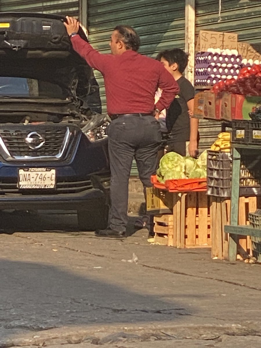 leoooolncito's tweet photo. Nmms que chulo  culote se le veía a ese señor https://t.co/Js30VHlosu