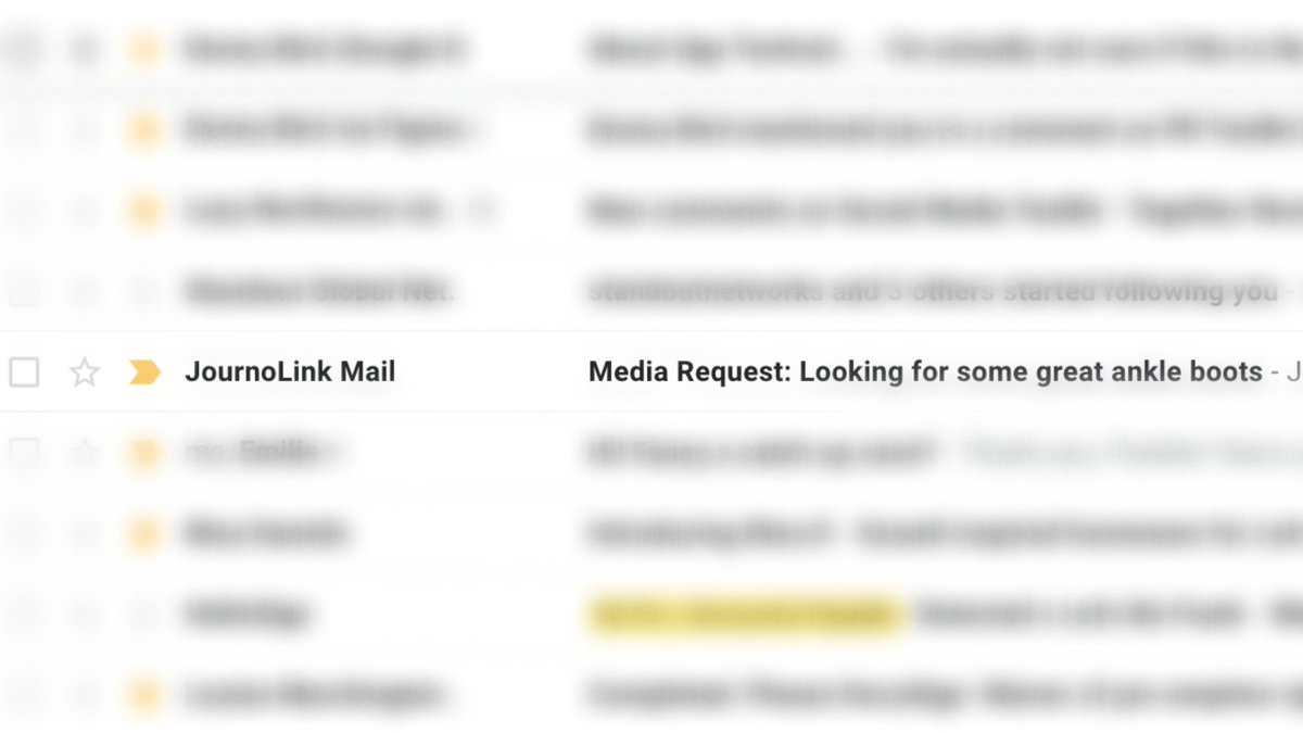 Journo request or crowdsourcing every woman's wardrobe dilemma?