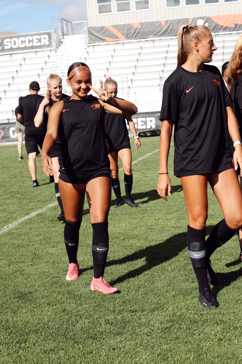 ✌️ happy friday ✌️