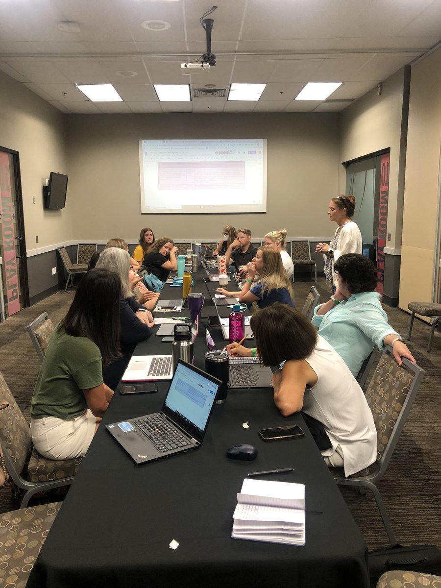 Cypress_Cheetah's tweet image. We are digging deep with our leadership team today! #CYPBuildThinkCreate #CYPRoadTrip