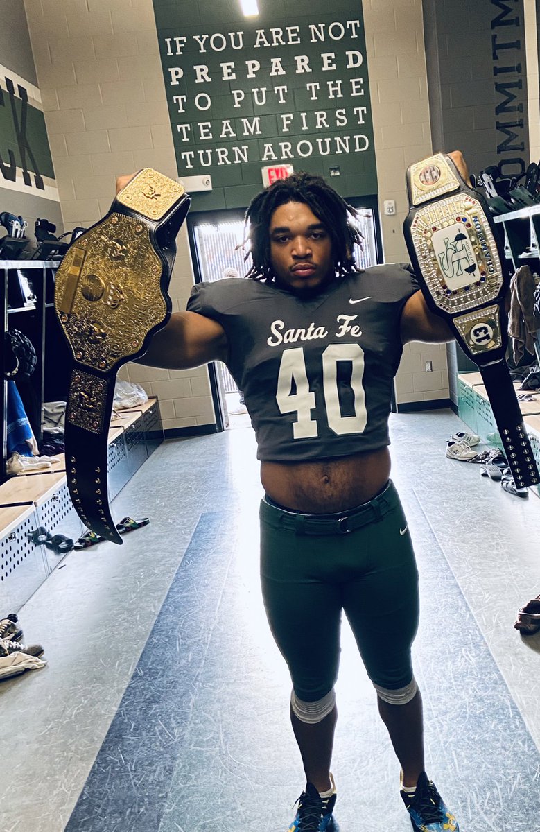 it’s all about the message in the back 🐺FAM13Y