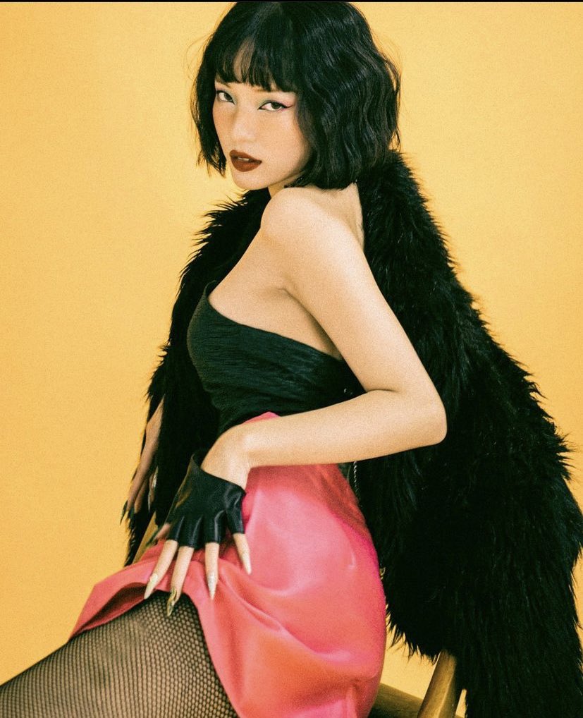 kasper.⠀ ⠀ ⠀imagine being half as perfect as meiyin    (i still haven’t recovered from these photos)