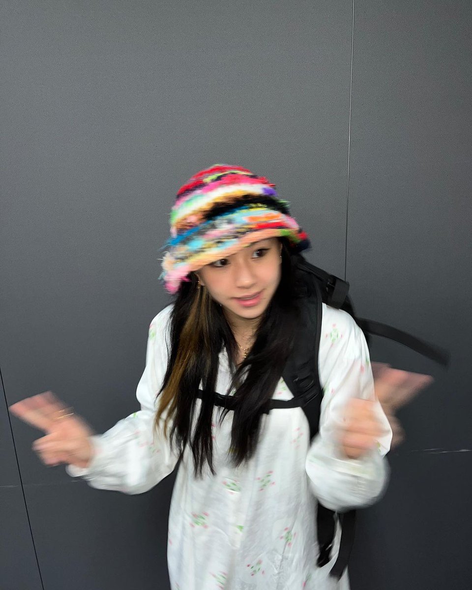 채영 (CHAEYOUNG) tweet media