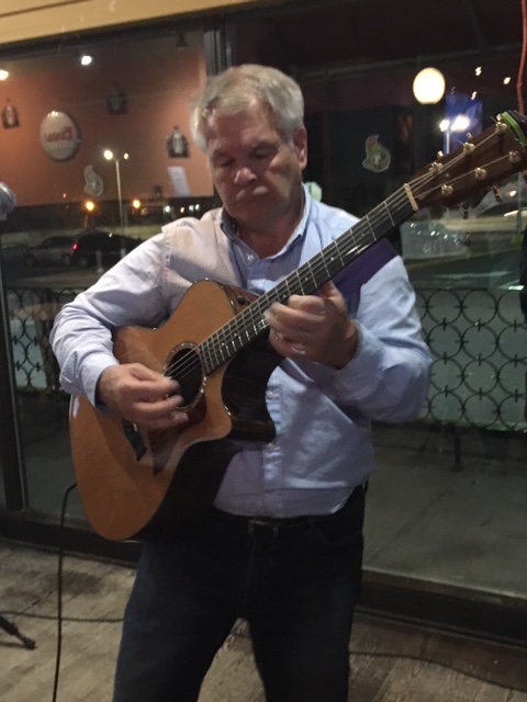 Larry6string9's tweet photo. @dylanblackradio @gonzo_jon @boomottawa Good morning Dylan. BTW. Playing 3- 6 this afternoon on Greenfield's Patio. 900 Greenbank rd. Barrhaven.
#Greenfields #larry6string https://t.co/PAlgLy6u4h