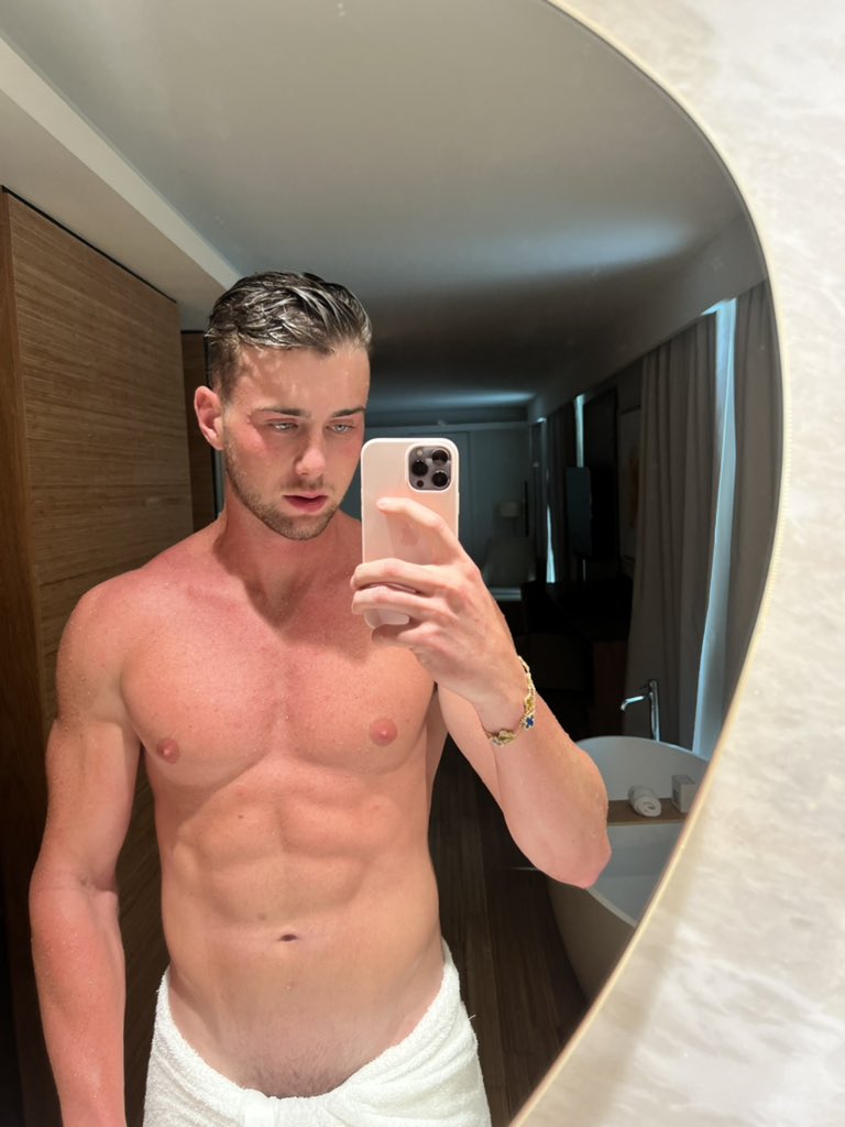 HarryJowsey's tweet photo. Good morning ☀️ say it back 🥰✨ https://t.co/0ojHt152Qx