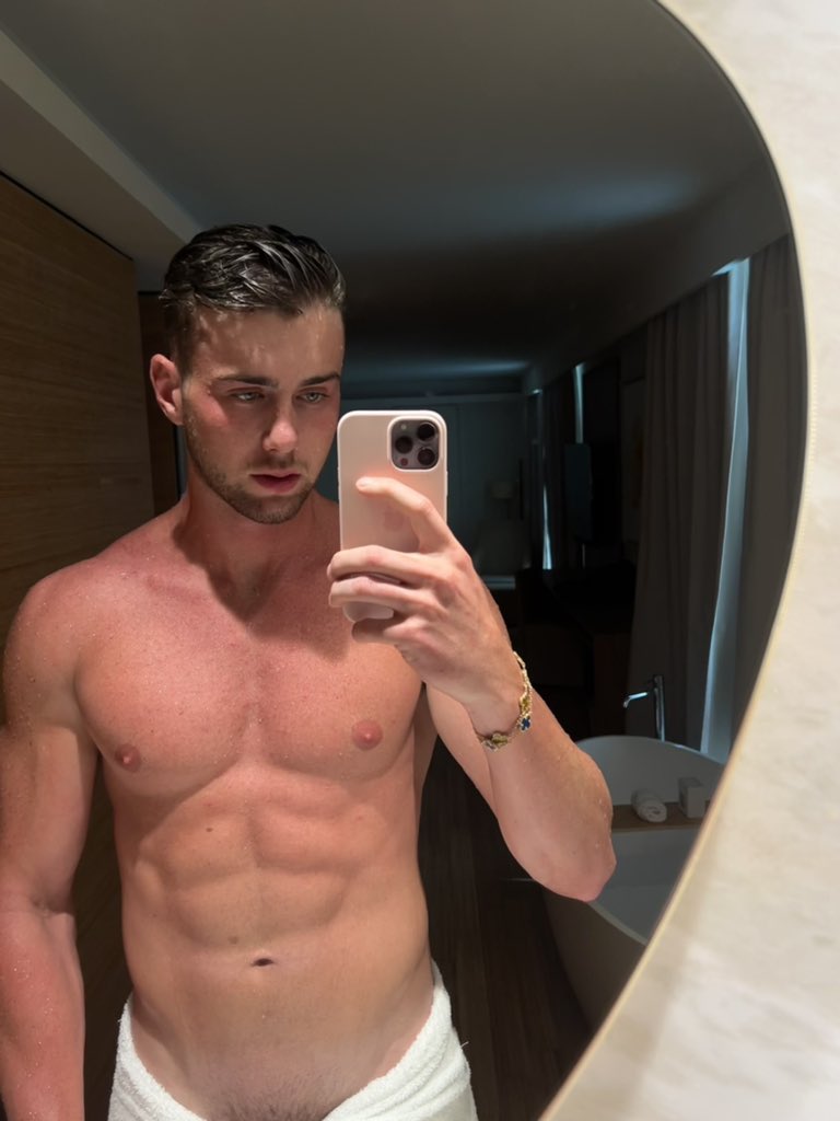 HarryJowsey's tweet photo. Good morning ☀️ say it back 🥰✨ https://t.co/0ojHt152Qx