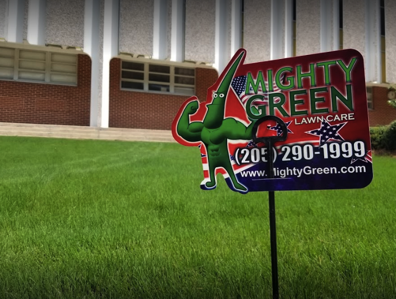 MightyGreenLawn's tweet photo. Mighty Green is locally owned, won't overwhelm you with phone calls, our techs apply treatments properly, clean up after ourselves, &amp; value each customer's satisfaction. That's what sets us apart from the rest!
#mightygreen #lawncare #lawnservice #lawntreatment #supportlocal https://t.co/SfWXhFraM9