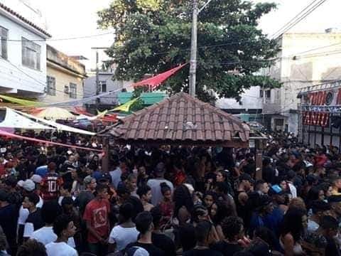 makelarinha96's tweet photo. Saudade do baile da praça né meu filho? 🤦🏽‍♂️🐊 https://t.co/ETWKgrJxl8