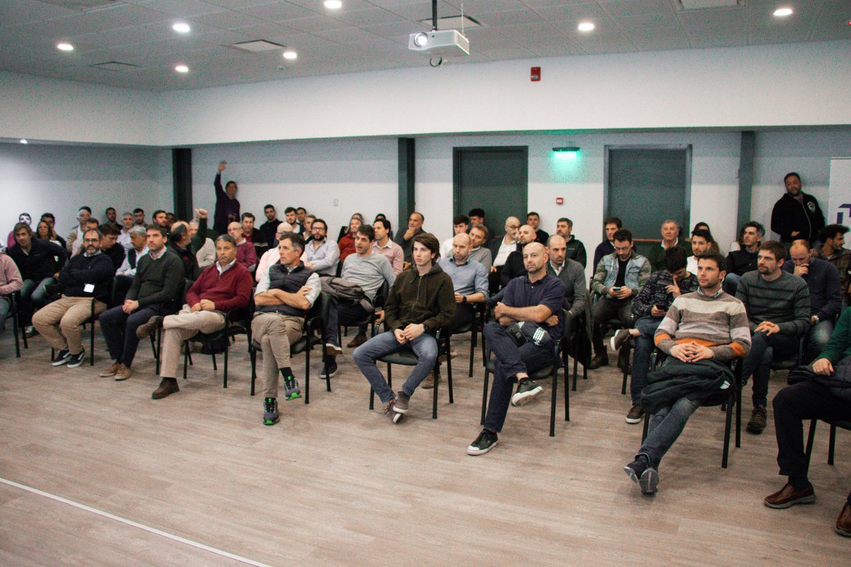 seedmatriz's tweet photo. Estuvimos presentes en el lanzamiento de PAMPA START VC. 
Una jornada muy exitosa.
¡Gracias Pampa Start por invitarnos a ser parte de este encuentro!
.
.
.
#venturecapital #tenología #agtech #pampastart #seedmatriz https://t.co/VSbf87VQVG