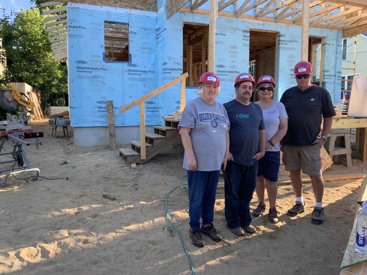 HabitatKent's tweet photo. Every day's a good day for building homes, community, and hope.  Thank you, First Congregational Church, for coming out and building with us! 💪🏽 #HabitatKentVolunteers https://t.co/sHTAA6EcrF