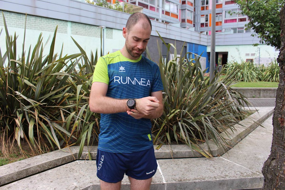 runnea_com's tweet photo. Ya estamos probando lo último de lo último de #Garmin: el #Forerunner955 edición #Solar⌚🔝👌
En breve nuestro #RunTester👉@LanAzp89 te contará todos los detalles de este #relojGPS para #runners🏃🏃♀️💨
✅Muy fiable
✅Gran precisión
✅Autonomía optimizada
https://t.co/ETTUzAots8 https://t.co/yrA5XYU99a