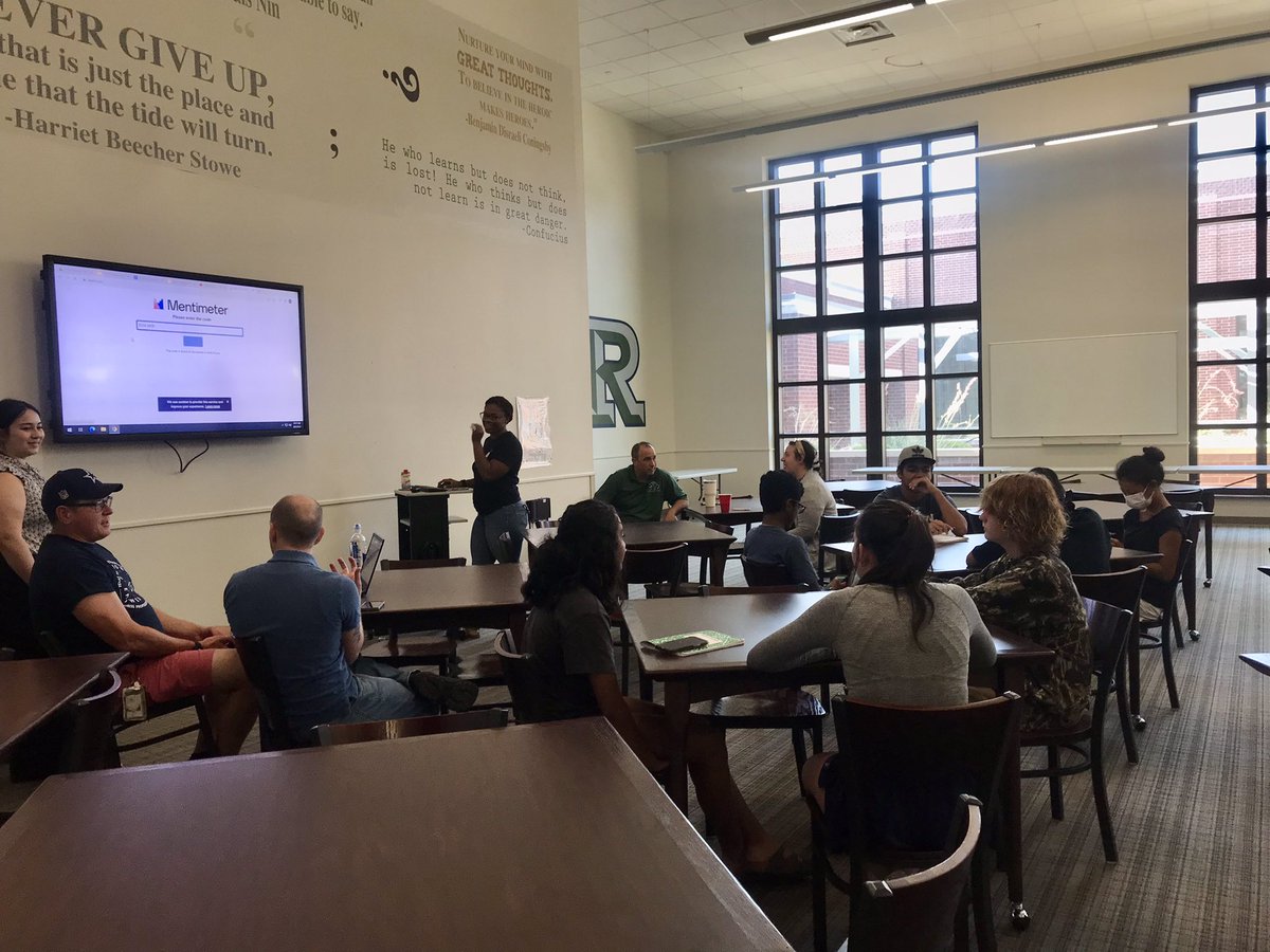 kassduncan's tweet photo. AP Experience this morning @ReedyLions. Ss learning note taking, time management, and retrieval strategies to manage AP courses  this year. Thanks @DBreathett @LaurendaGauthi1 @ElPatton3 @CoachKhoury and https://t.co/uHnPHfLXho for supporting our Ss today.  #TakePrideinthePRIDE https://t.co/dj4YNy6gtM