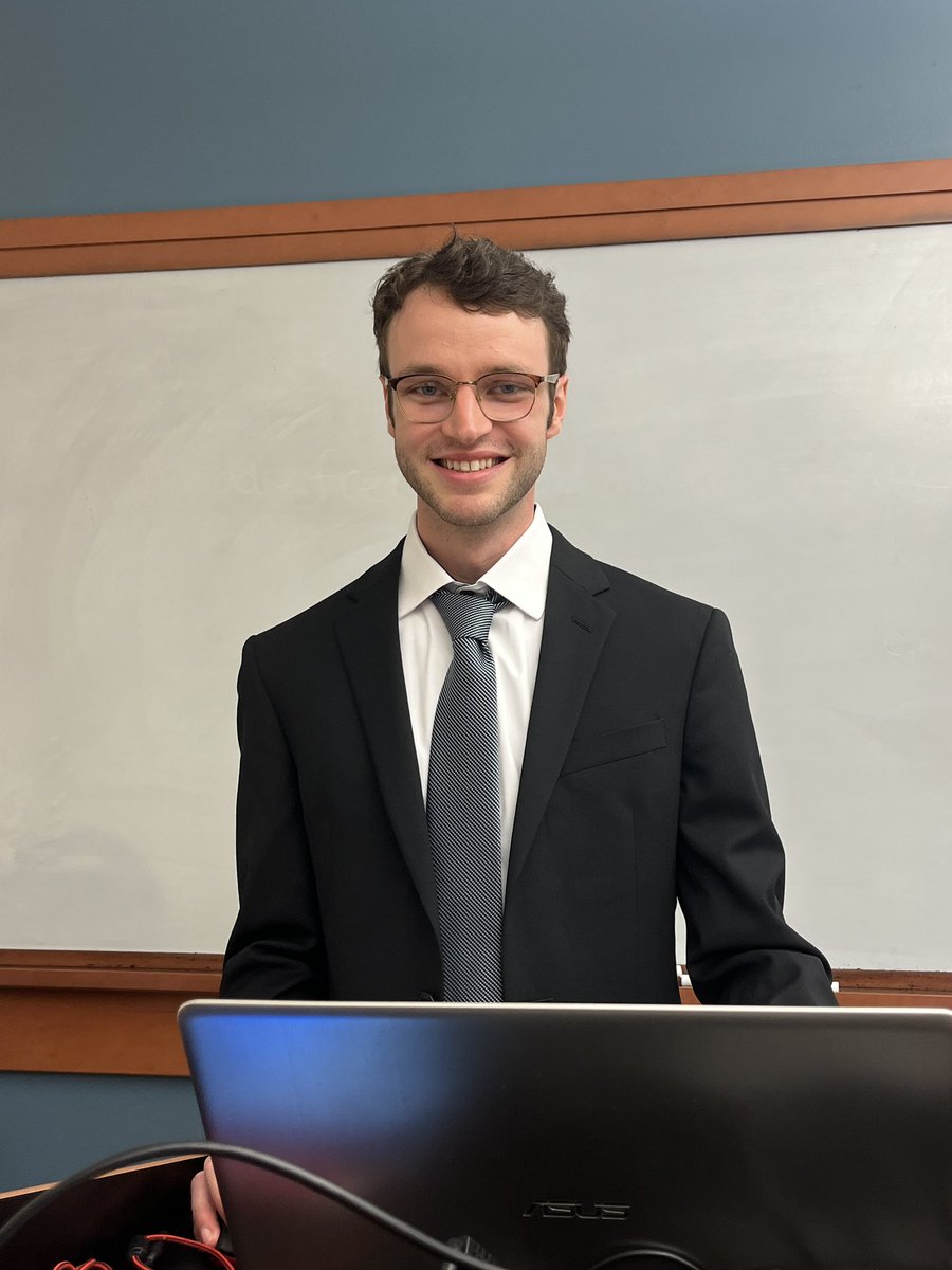 VU_Biophotonics's tweet photo. Good luck to @throcketman, who is presenting his Ph.D. dissertation defense today!!! https://t.co/FIoQQPxfMn