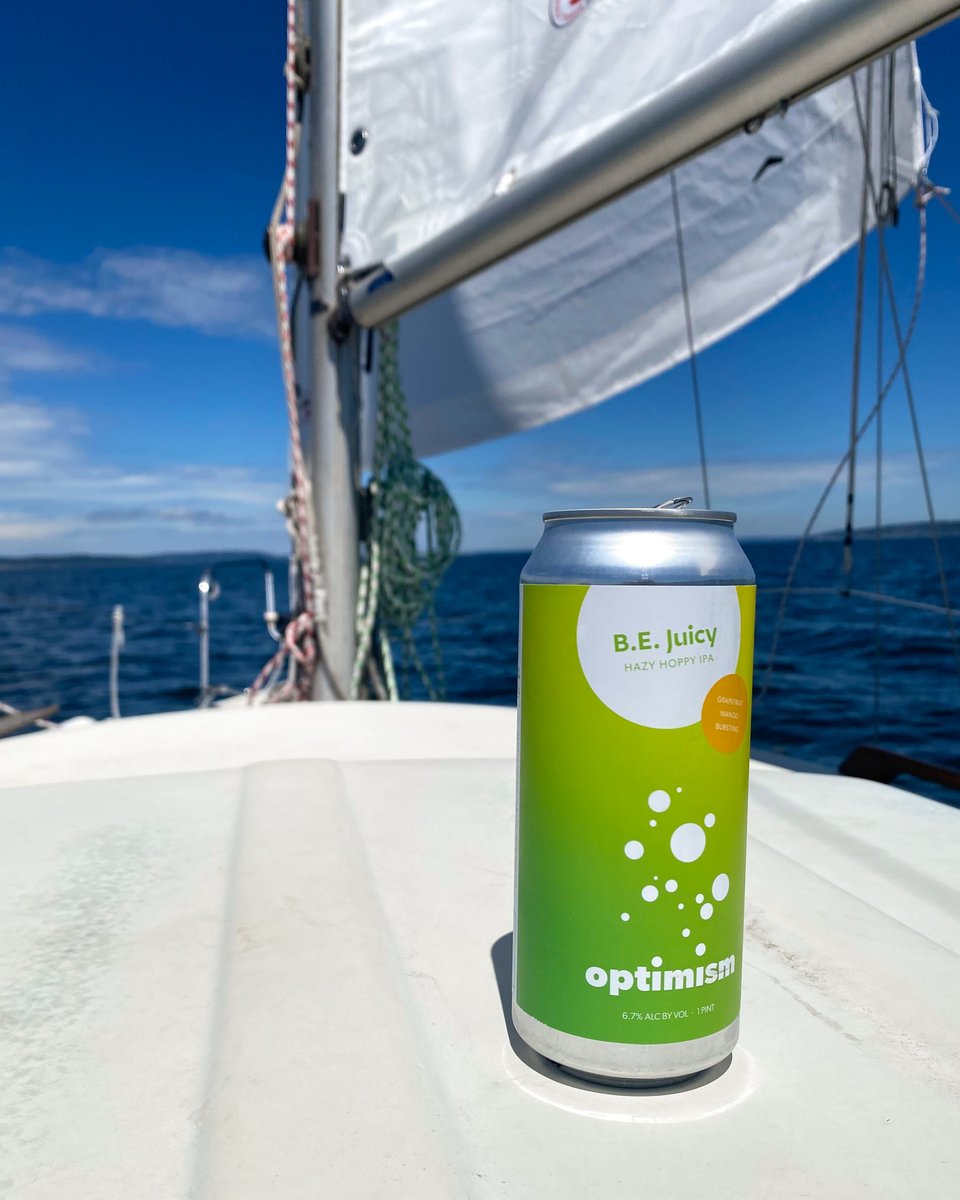 🎵 I'm on a boat and, it's going fast and... 🎵