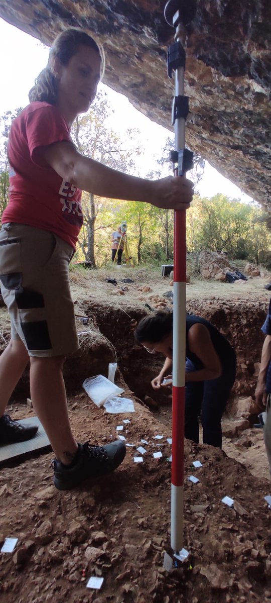 #digging #methodology #neanderthals #middlepaleolithic #abricpizarro #noguera #territorioneandertal @TheLeakeyFndtn @UABBarcelona @Prehistoria_UAB @cepapuab