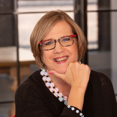 paceadv's tweet image. Madelyne Kirch spoke with Eve Picker for the @aboutcities podcast. She discussed her start in real estate marketing, industry changes, the importance of taking risks and more. Click for the full podcast.

rethinkrealestateforgood.co/2022/07/13/sto…

Photo ©Jill Lotenberg @jillphotography