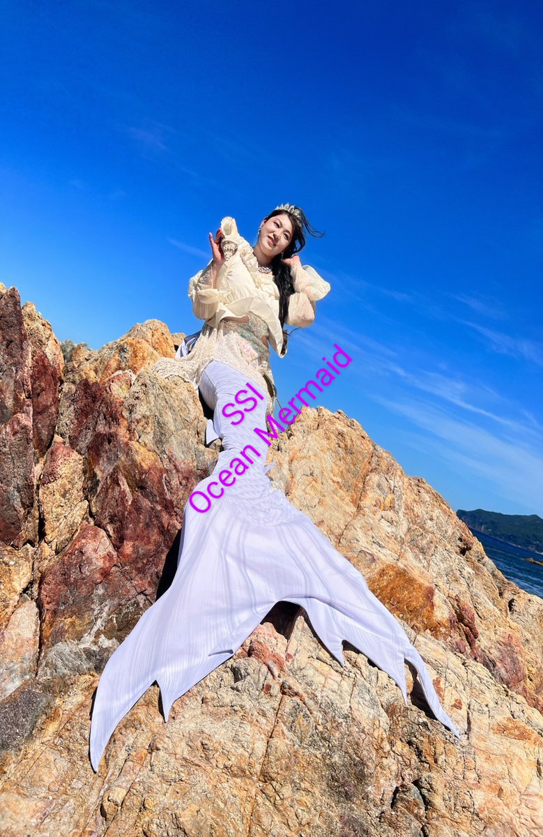 rainbow_hime's tweet photo. 休日 人生初のOcean Mermaid 🧜♀️
#mermaid #oceanmermaid #人魚
#越前海岸 #ティアラ #海 #波音 https://t.co/o6f4OidRUo