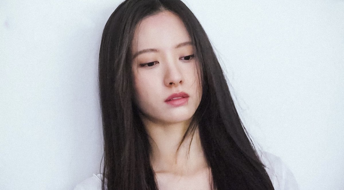 esbbofilm's tweet photo. ORIGINAL VISUAL 🖤

#보나 #BONA #은서 #EUNSEO https://t.co/hFDQ3fv0wr