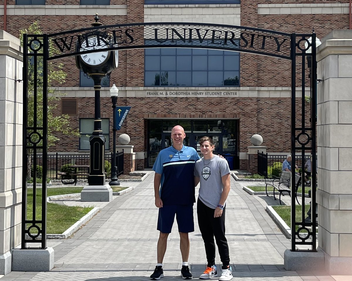 travislinn23's tweet photo. I had a great time up at Wilkes University today. Thank you @IzziMetz for the invitation and time. https://t.co/vzRGsn0OQ0