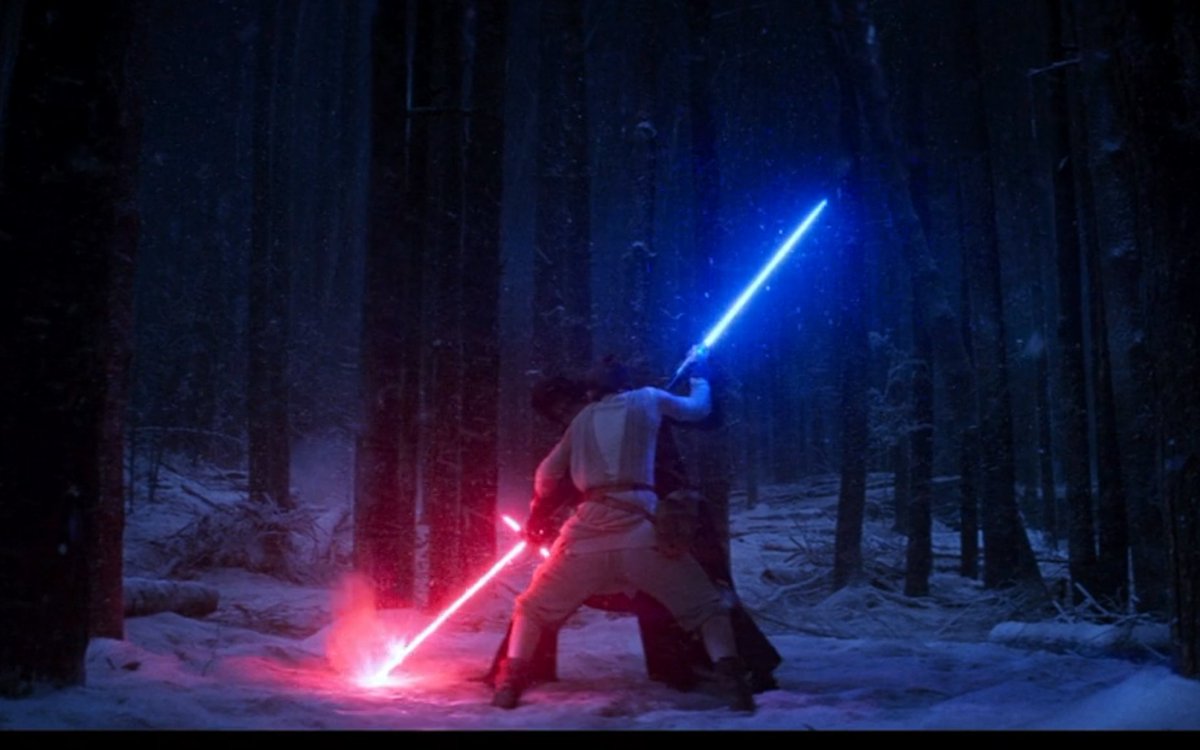 Magic of Lightsaber Fights: Part 6! @JosephScrimshaw & @KenNapzok dive into the duel between Kylo, Finn, Rey, and their own emotions! Fear, pain, bravery, and hope battle their way through a mythic dark woods stained with blood and history! Plus it's fun! shows.acast.com/forcecenter/ep…