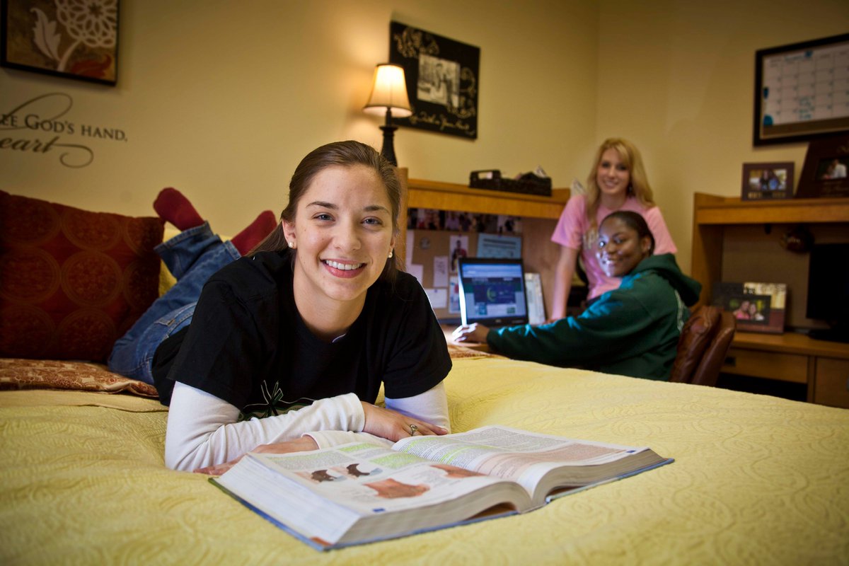 Spartan alumni! With #MoveUp Day a little over a week away, what dorm did you stay and and what was your favorite memory from that dorm? #FlashbackFriday