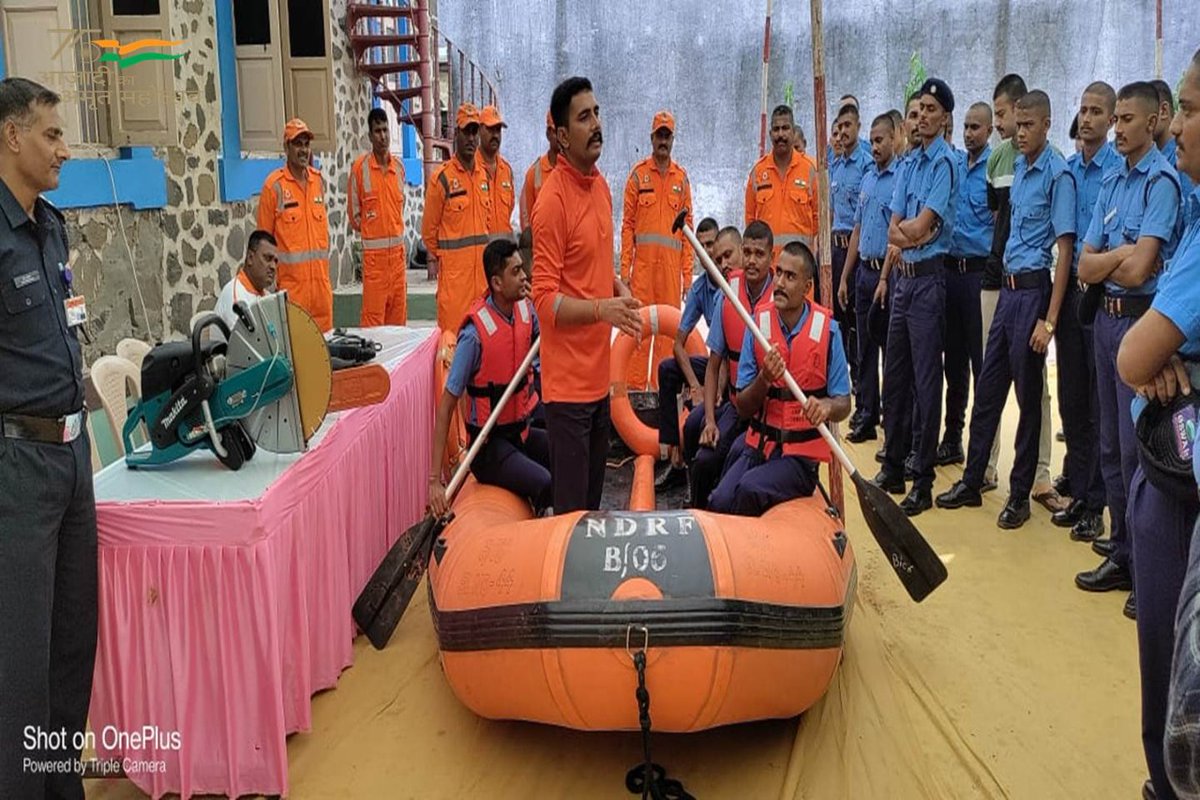 06NDRF's tweet image. #05/08/2022 
#Team6NDRF
#CommunityAwarenessProgramme
💎Conducted at National Fire Academy,  Dist.-Jamnagar
 #Gujarat
🇮🇳आपदा सेवा सदैव सर्वत्र🇮🇳
@NDRFHQ
@CollectorJamngr
@PIBAhmedabad
@ANI
@PTI_News
#NDRF4U
