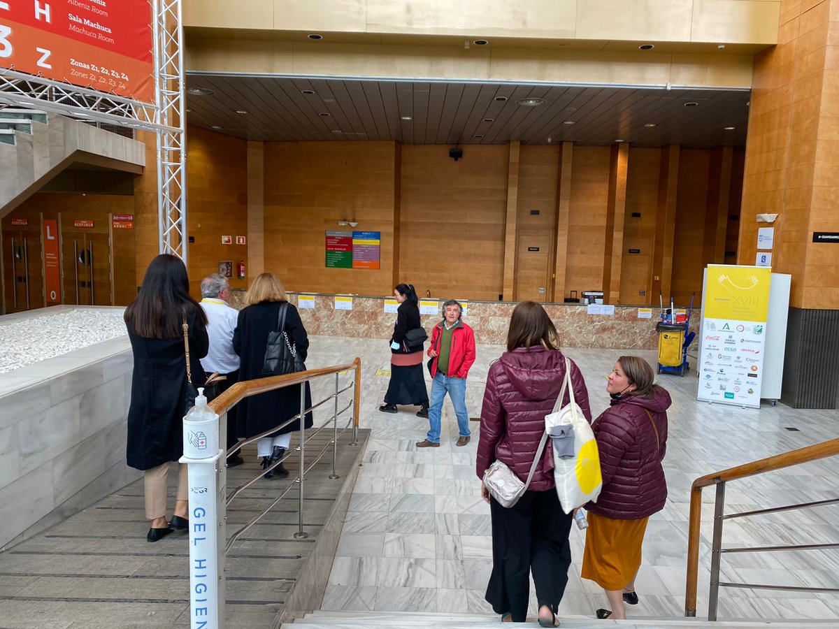 congprotocolo's tweet image. 📷 Recordando el #CIPROGRANADA22:

Así fue la visita técnica al @pcongresosgrx, sede oficial del XVIII Congreso Internacional de Protocolo, en la que pudimos conocer los diferentes espacios de que dispone el recinto y los distintos tipos de eventos que acoge durante todo el año.