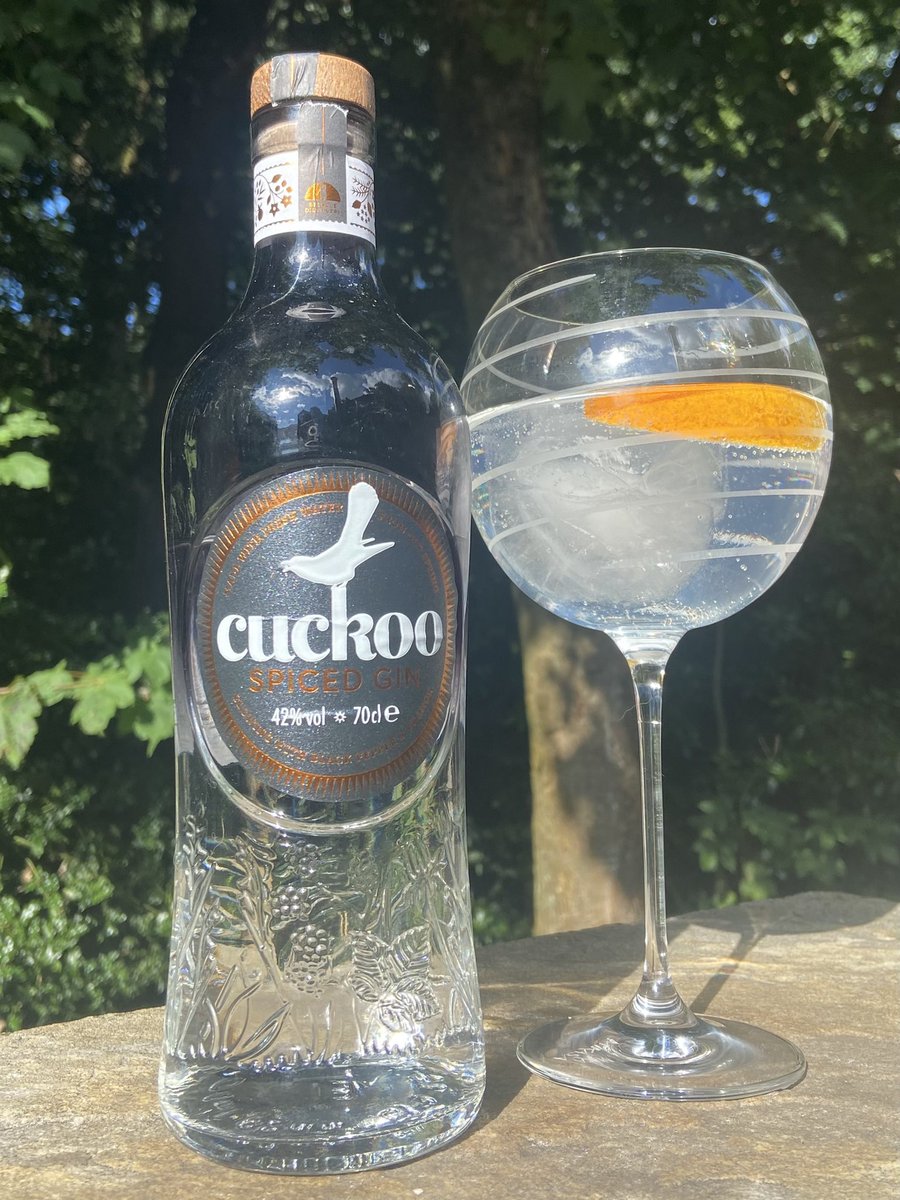 TheGinTaster tweet media