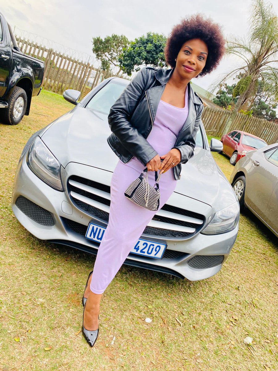nomfundo_queen's tweet photo. Selflove https://t.co/Tg8ARs3g2R