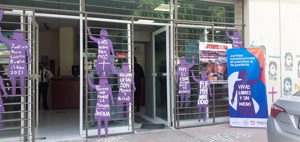 Ya estamos en los juzgados ya entro la mamá de Fer
#JusticiaParaFernanda
<a href="/MagdoSodi/">Ricardo Sodi Cuellar</a> 
<a href="/FiscaliaEdomex/">Fiscalía Edoméx</a> 
<a href="/PJEdomex/">Poder Judicial Edomex</a>