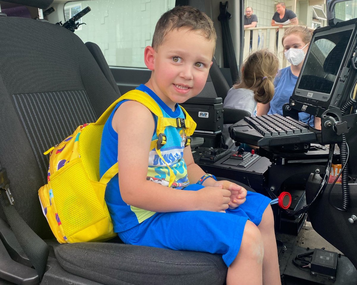 CPKidsandFamily's tweet image. This week's Light Up A Child's Life Summer Camp theme was Super Heroes! Thank you @CalgaryPolice for being community heroes and serving our city.
#Calgary #YYC