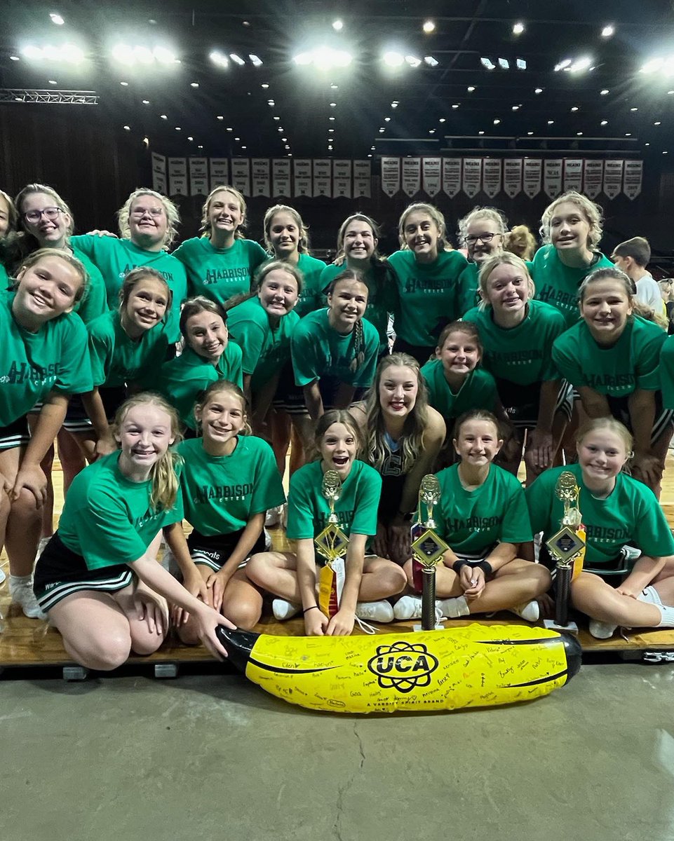 WhhhsC's tweet photo. 🏆 🏆 🏆 
Varsity: 
3rd place Sideline  
2nd place Camp Routine 
1st place overall Game Day Champ
JV:
2nd place Sideline
2nd place Camp Routine
Freshman:
2nd place Cheer
Jr. School:
2nd Place Camp Routine
Game Day Cheer Champ
Overall Game Day Champ https://t.co/wbP0mse3X6