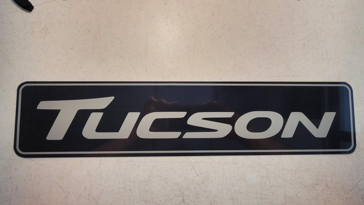 mracingdecals's tweet photo. Tablilla custom europea de Hyundai Tucson para Juancho Rivera.  #tablilla #licenseplate #custom #europea #HyundaiTUCSON https://t.co/UbLnxpBoOK