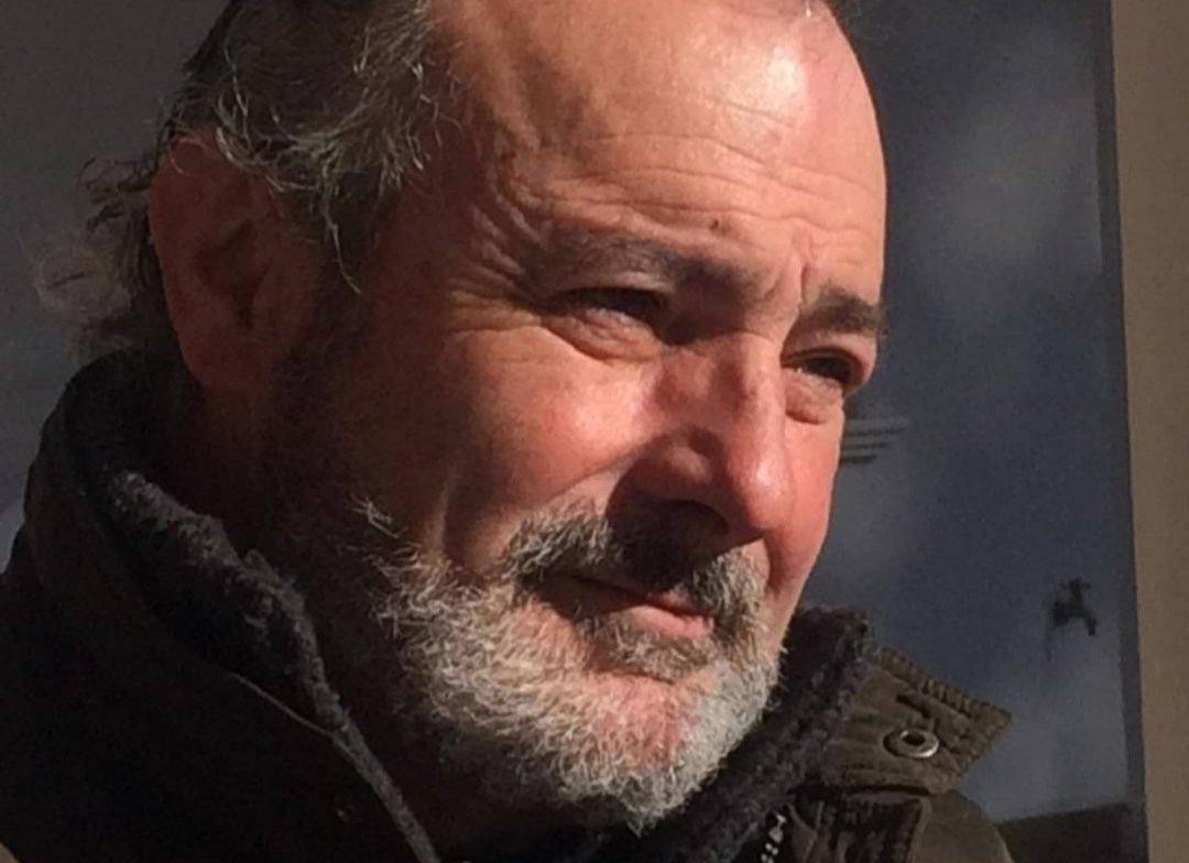 Hoy os pido un retweet por mi amigo <a href="/Fcotta63/">Fernando Cotta Pollo</a>. Que se note que le queremos, animamos y luchamos con él.

¡Vamos, Fernando! 💪💪