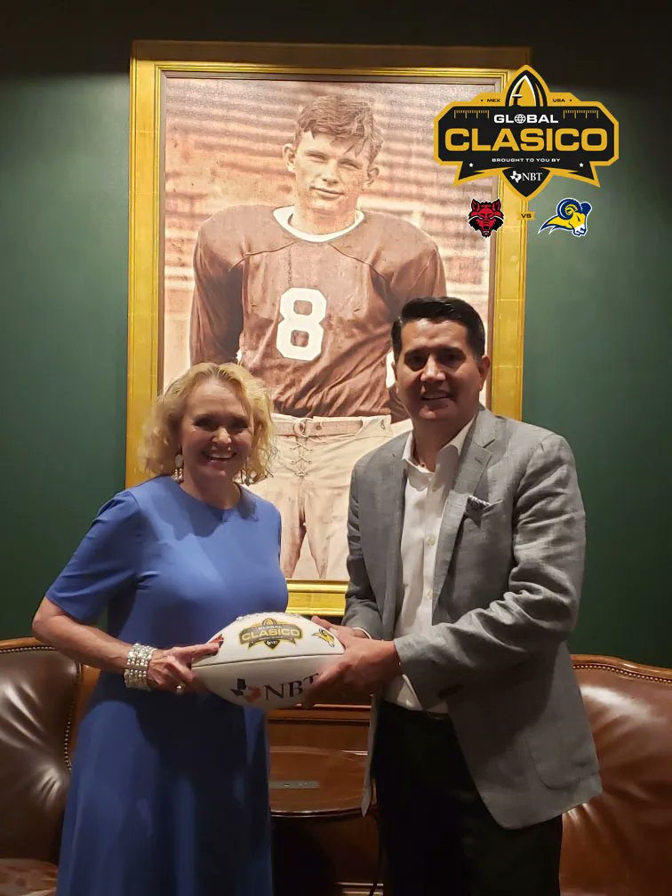 Who's got the ball? Texas State Senator Beverly Powell is in on the Global Clasico by NBT! Who's next? #football #GobalClasico #footballamericano #TEXvsASUQC #USAvsMex <a href="/txwesfootball/">TxWes Football</a> <a href="/astateredwolves/">Arkansas State Red Wolves Athletics</a> <a href="/coachtajonar/">Antonio Tajonar</a> <a href="/coachjptxwes/">Joe Prud'homme</a>