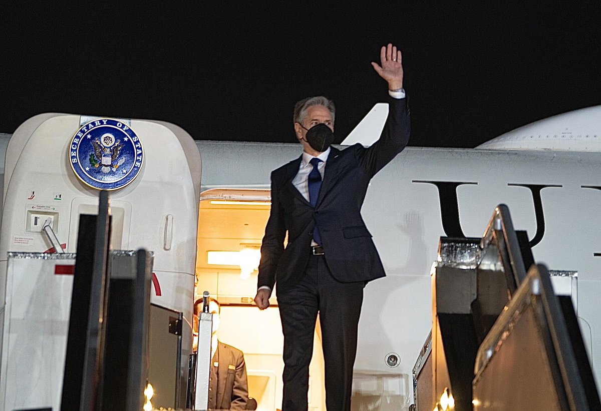 Just landed in Manila for my first visit to the Philippines as Secretary. I look forward to reinforcing the strong U.S.-Philippine relationship and our shared commitments to democracy, human rights, the rule of law, security, and prosperity.