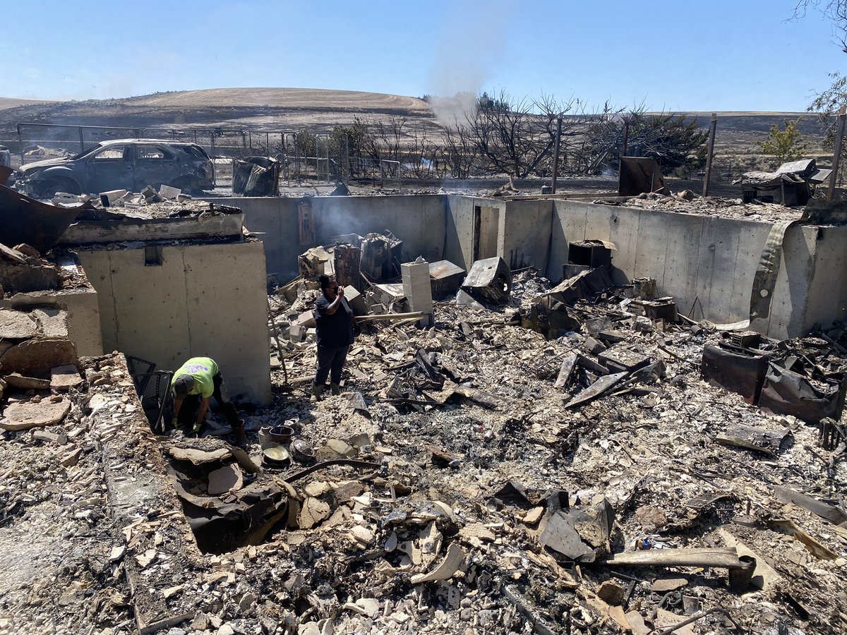 RaniaKaur's tweet photo. 16 year old Nick is digging through what’s left of his grandmother’s home.
“I’ve been here so many times, I know where everything is.”
The flag has been here as long as he can remember and is the only thing left of their property.
#LindFire
@kxly4news https://t.co/r1C4v3bpw4