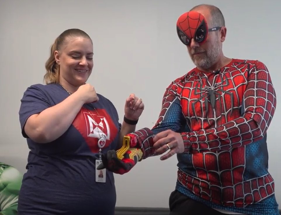 susanhiland's tweet photo. When your web-shooter malfunctions you call in the best! @MrsRachelBowers shows @SpiderMan how its done! Just another day in #schoolpr 😂 #NKCConvo22 @NKCSchools https://t.co/vc5N2TP5ZP